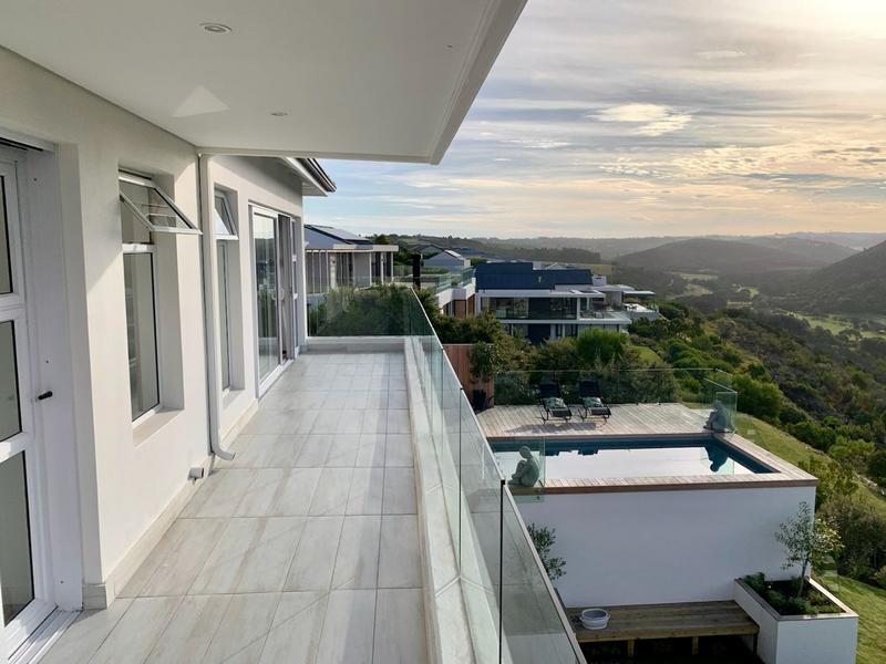 To Let 4 Bedroom Property for Rent in Brackenridge Western Cape